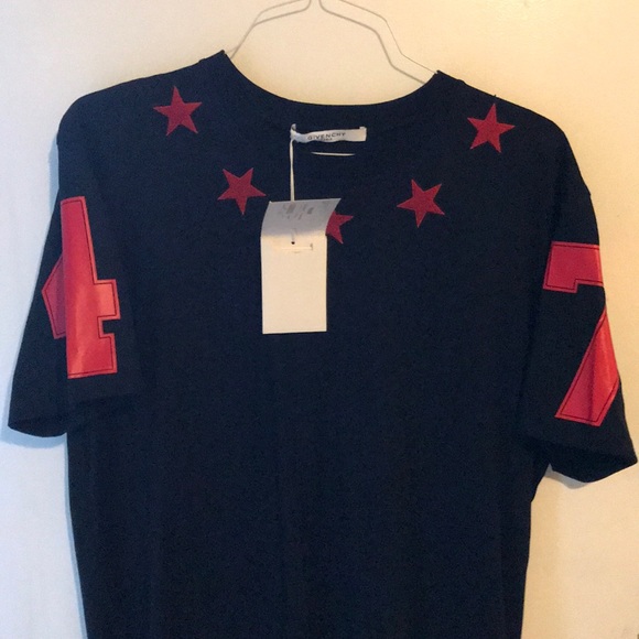 givenchy red star